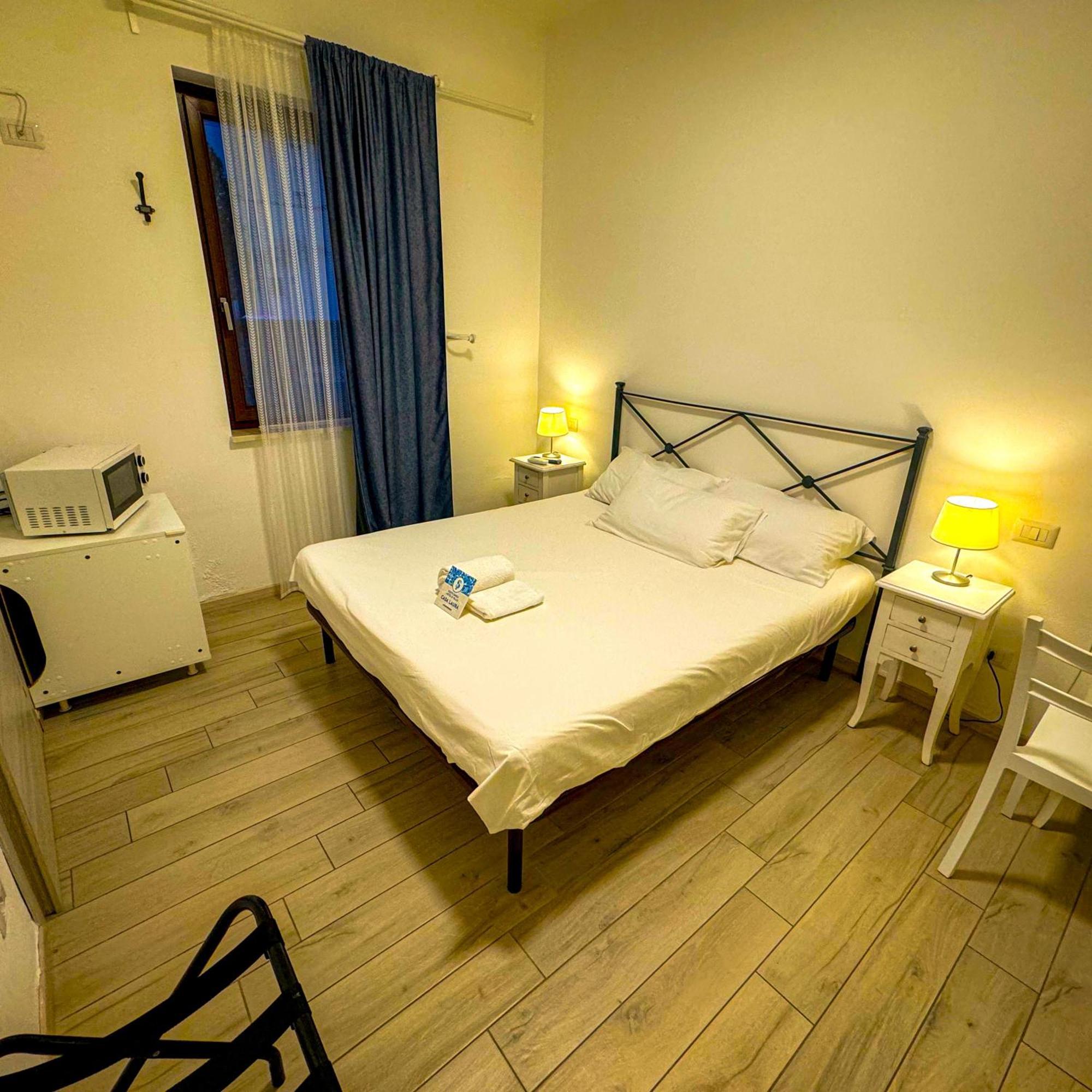 Sg Rooms - Casa Laura Пескиера дел Гарда Екстериор снимка