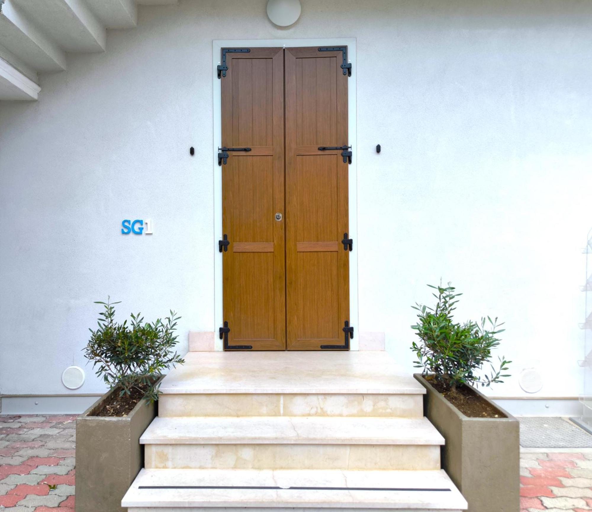 Sg Rooms - Casa Laura Пескиера дел Гарда Екстериор снимка