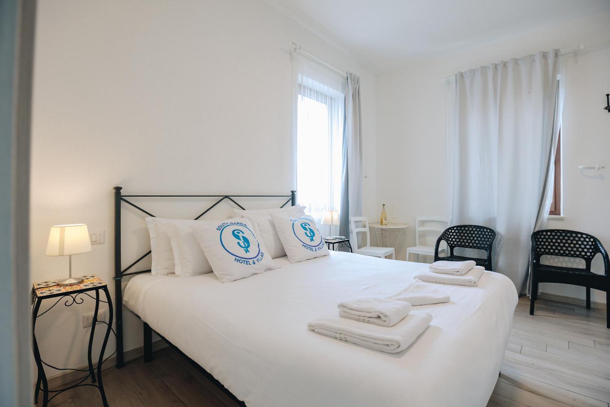 Sg Rooms - Casa Laura Пескиера дел Гарда Екстериор снимка