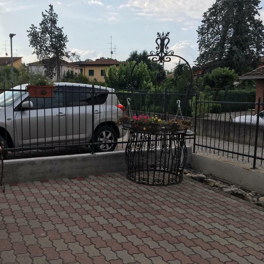 Sg Rooms - Casa Laura Пескиера дел Гарда Екстериор снимка